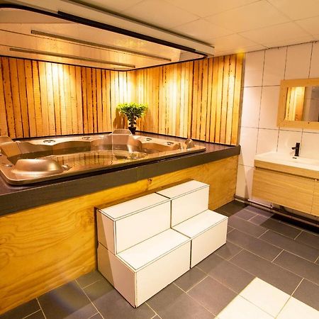 Luxus Familienvilla Mit Jacuzzi & Sauna Tzummarum Eksteriør billede