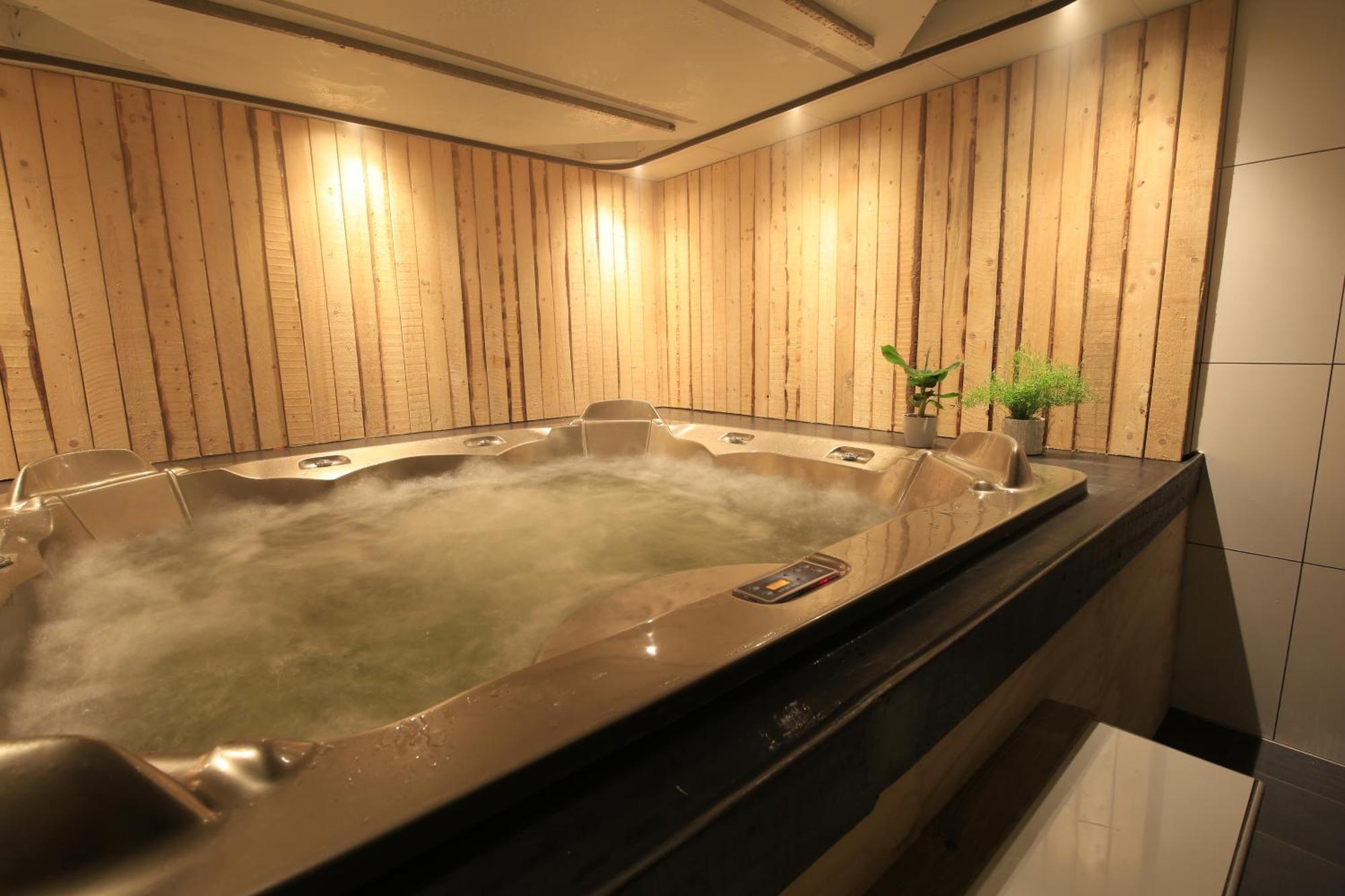 Luxus Familienvilla Mit Jacuzzi & Sauna Tzummarum Eksteriør billede