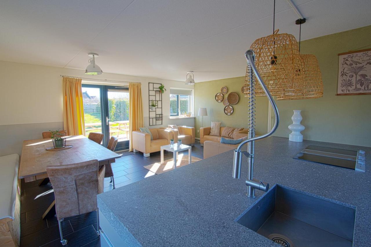 Luxus Familienvilla Mit Jacuzzi & Sauna Tzummarum Eksteriør billede