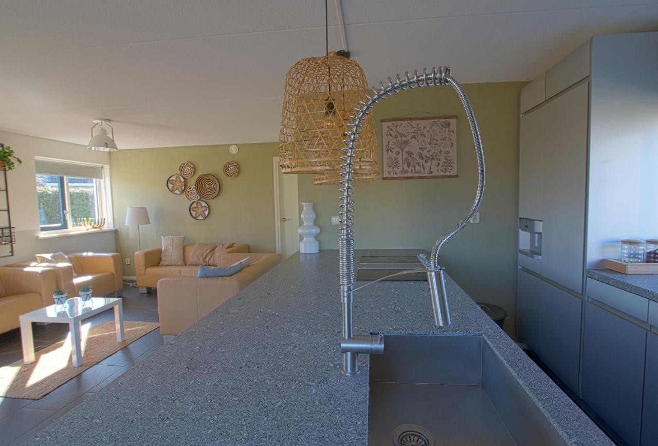 Luxus Familienvilla Mit Jacuzzi & Sauna Tzummarum Eksteriør billede