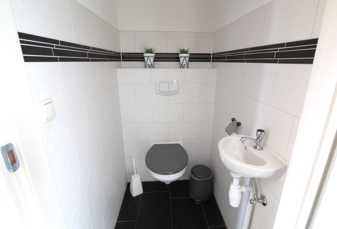 Luxus Familienvilla Mit Jacuzzi & Sauna Tzummarum Eksteriør billede
